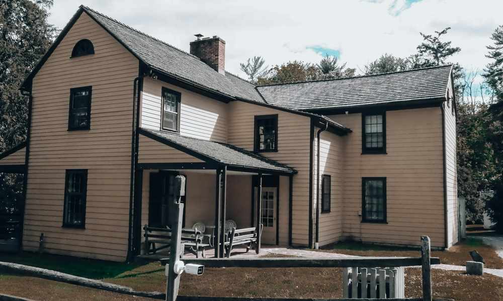 Home exterior showing the roofline, soffit, fascia, and trim